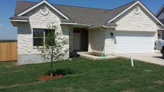 733 Darlington Dr, Fredericksburg TX  78624-5354 exterior