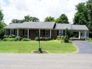 146 Poplar St, Camden, TN 38320-2043