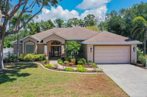 8 Medalist Cir, Placida, FL 33947-2183