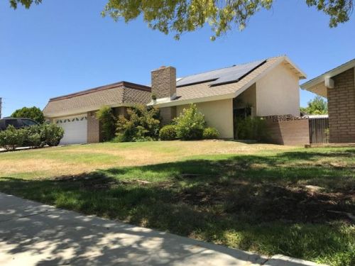 43639 21st St, Lancaster, CA 93536-5728