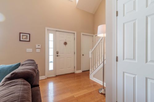 364 Cottage Grove Cir, Pataskala, OH 43062-9637