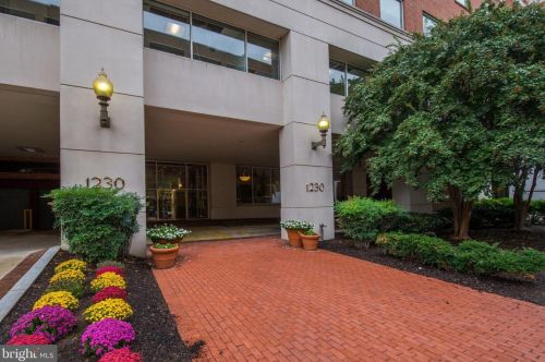 1230 23rd St, Washington, DC 20037-1160