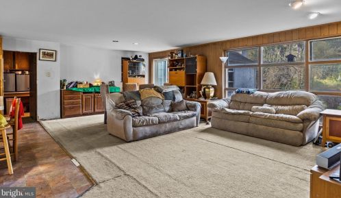 139 Bristol Rd, Southampton, PA 18966-1002