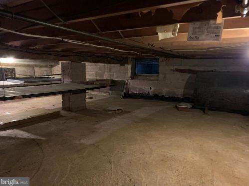 678 Cathcart Rd, Blue Bell PA  19422-1404 exterior