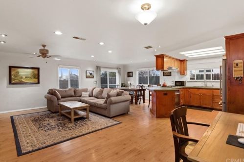 1170 Patricia Ln, Lake Nacimiento, CA 93446-3207