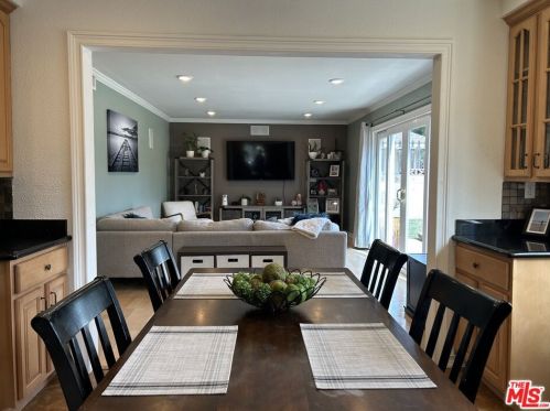 2216 Electra Ave, Simi Valley CA  93065-1720 exterior