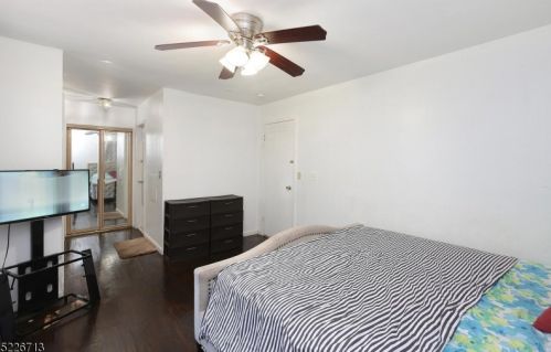 81 Commercial Ave, Avenel NJ  07001-1729 exterior