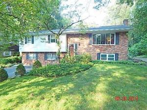 1802 Martin Dr, Lebanon, PA 17046-1830