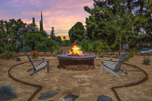 237 Eucalyptus Dr, Redlands CA  92373-7122 exterior
