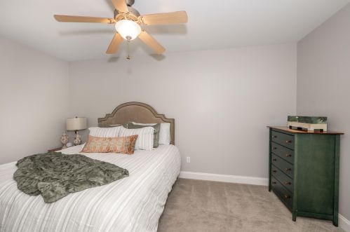 917 Keeneland Green Dr, Hamilton KY  41091-8025 exterior