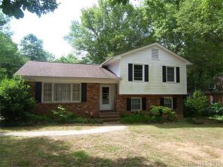 5436 Kerry Ln, Charlotte, NC 28215-2246