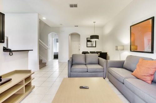 2736 Coupe St, Kissimmee FL  34746-7120 exterior