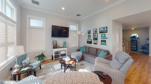 5 Fort Ave, Pelican Island NJ  08751-1512 exterior