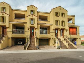 7067 Linda Ln, Chandler, AZ 85226-0812