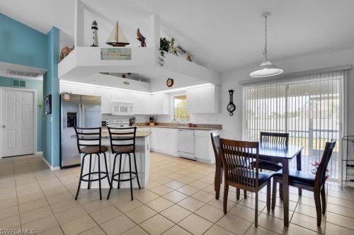 520 6th Ave, Cape Coral, FL 33909-2021