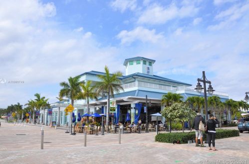 710 55th St, West Palm Beach FL  33407-2612 exterior