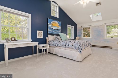 1485 Fairmont Dr, Harrisburg PA  17111 exterior