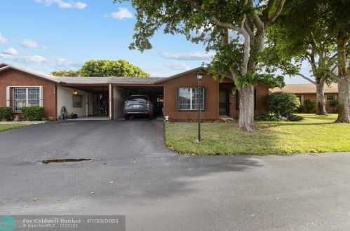 549 27th Ter, Boynton Beach, FL 33435-8908