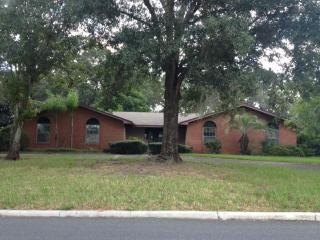 629 Howard Ave, Lakeland, FL 33815-3406