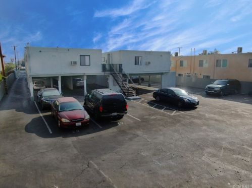 16131 Eucalyptus Ave, Bellflower, CA 90706-4768