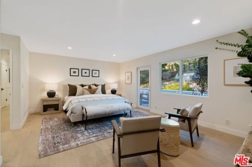 27041 Esward Dr, Calabasas CA  91301-2322 exterior