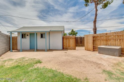 4333 17 Ave, Phoenix AZ 85085-6300 exterior