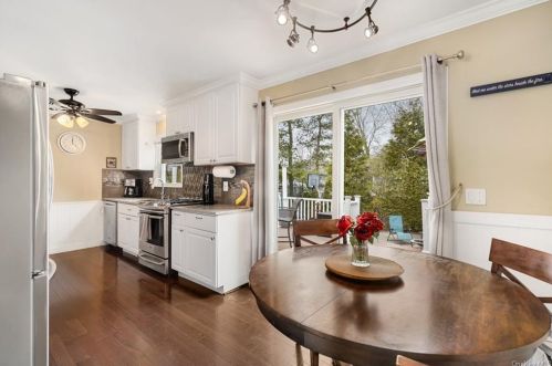 106 Halyan Rd, Yorktown Hgts NY  10598-4304 exterior