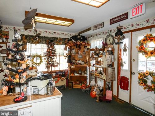 500 Tansboro Rd, Berlin Boro NJ  08009-9009 exterior