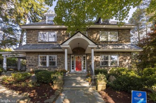 7919 Cedar Rd, Melrose Park, PA 19027-2725