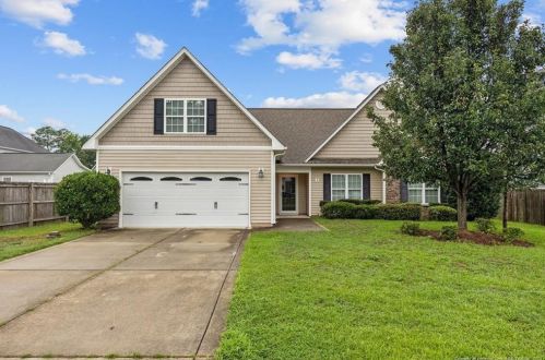 2746 Blockade Runner Dr, Fayetteville, NC 28306-8707