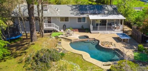 18531 Lake Forest Dr, Lake Wildwood CA  95946-8824 exterior