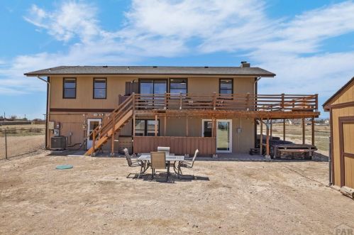 1045 Jaroso Dr, Pueblo CO 81007 exterior