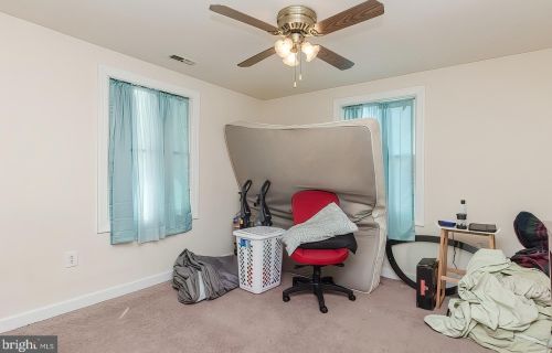 1057 Jefferson Ave, Charles Town WV  25414-1121 exterior