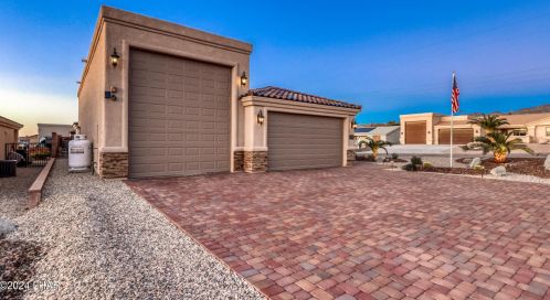 3061 Palo Verde Blvd, Lake Havasu City, AZ 86404-3938