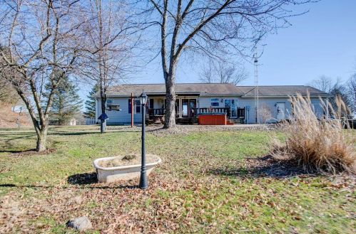 11281 Kenyon Rd, Mount Vernon OH  43050-9206 exterior