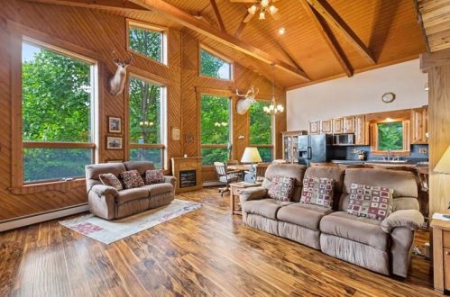 110 Mcclelland Ave, Greenville PA  16125-8004 exterior