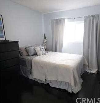 335 Cedar Ave, Long Beach CA  90802-2872 exterior