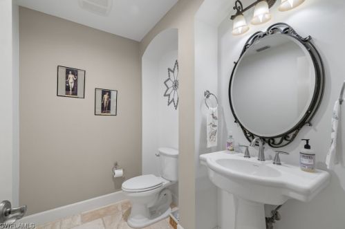 848 Birdie View Pt, Sanibel FL  33957-4629 exterior