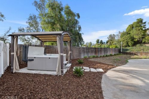 42651 San Julian Pl, Temecula CA  92592-2139 exterior