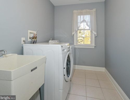 941 Bristol Rd, Southampton PA  18966-1359 exterior