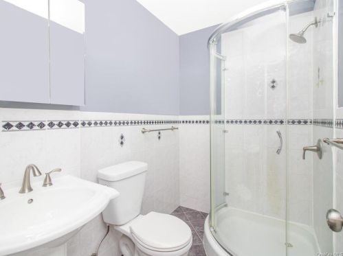 548 Pugsley Ave, Bronx NY  10473-1835 exterior