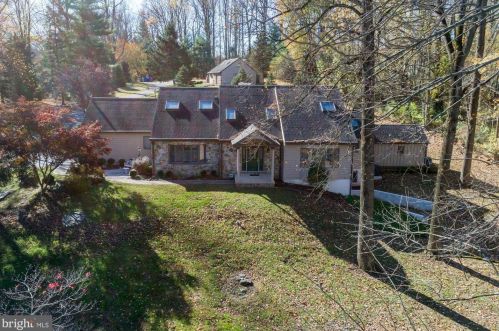 12 Andrien Rd, Glen Mills, PA 19342-1105