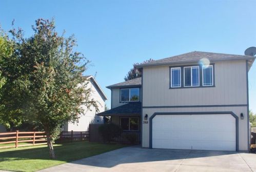 3168 Metolius Pl, Eagle Crest OR  97756-7945 exterior