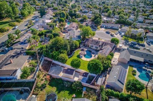 3367 Weatherford Ct, Simi Valley CA  93063-1328 exterior