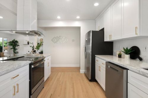 569 Crestmont Dr, Oakland CA 94619-2300 exterior