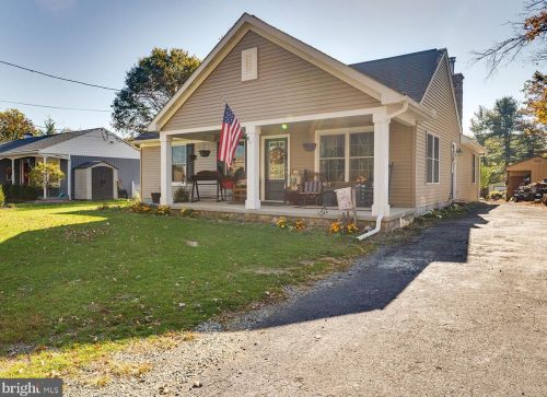 40 Perry Rd, Shoemakersville, PA 19555-1212