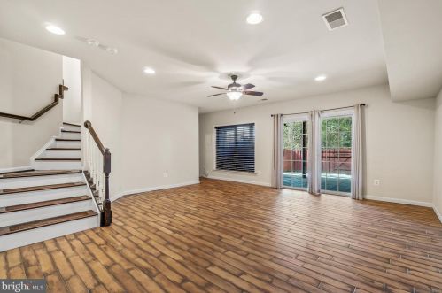 1116 Keokuk Ter, Leesburg VA 20176-6665 exterior