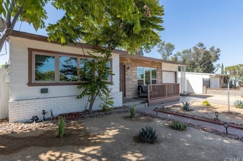 5441 Redwood St, San Diego, CA 92105-3745