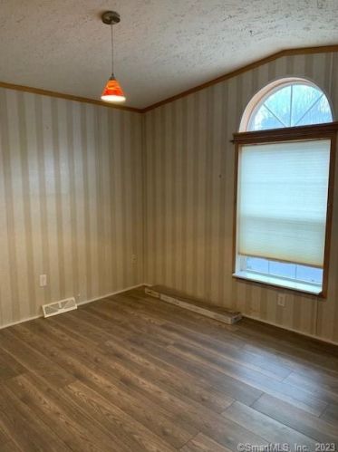 1012 Old Colony Rd, Meriden CT  06451-6362 exterior