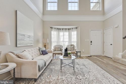 8778 Grantham Ct, Bristow VA  20136-2030 exterior